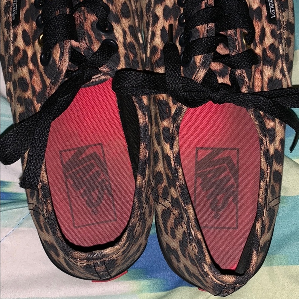 leopard vans - Picture 3 of 5